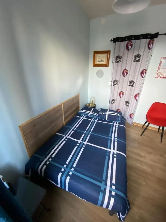 Sympathique logement en rez-de-chaussé, de 21m 2 Beauvais France